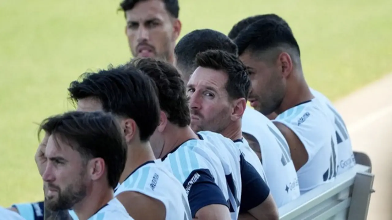 Messi cùng anh em ‘chén’ thịt bò nướng, lộ diện tổ trọng tài Bồ Đào Nha bắt trận Argentina đấu Thụy Sĩ