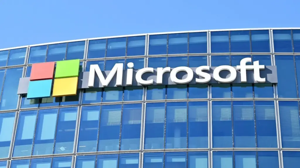 Microsoft cắt khoảng 4.800 nhân sự, nối dài làn sóng sa thải vì AI