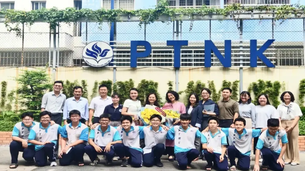 Một trường THPT chuyên ở TPHCM áp dụng mô hình hướng nghiệp đa tầng