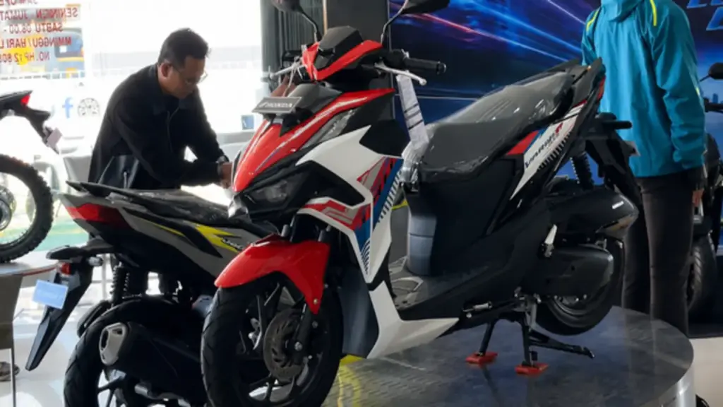 Mua Honda Vario Evo 160 sử dụng 1 ngày, khách hàng tố xe bị chảy dầu