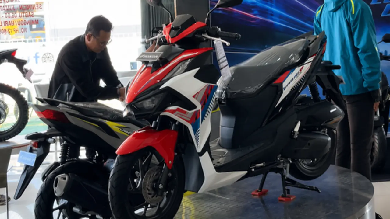 Mua Honda Vario Evo 160 sử dụng 1 ngày, khách hàng tố xe bị chảy dầu