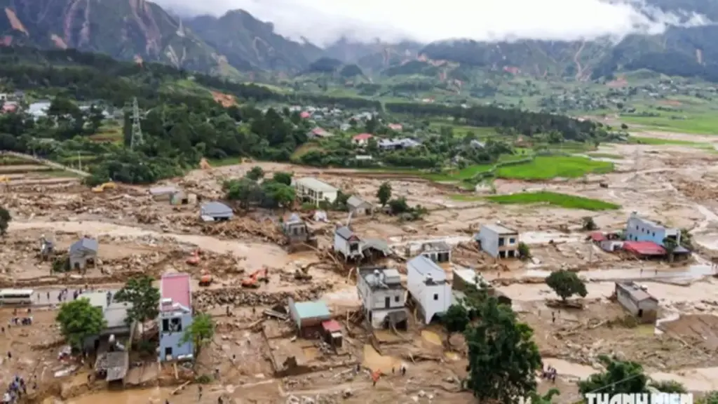Mường Than tan hoang sau lũ quét