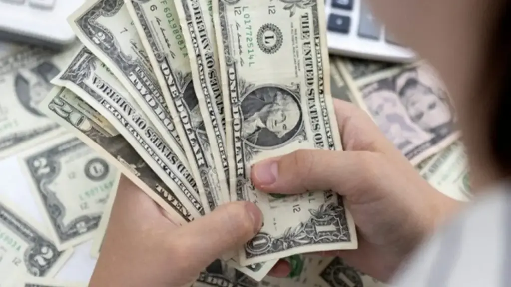 Mỹ chặn gần 100 triệu USD chuyển nhầm cho người chết