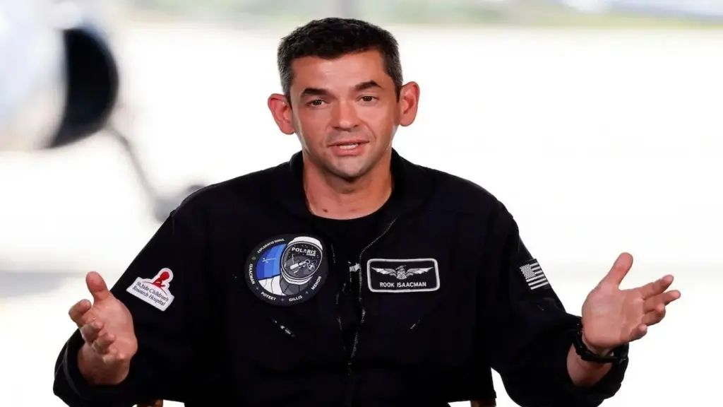 NASA hứa đưa bóng lên Mặt Trăng nếu Mỹ vô địch World Cup