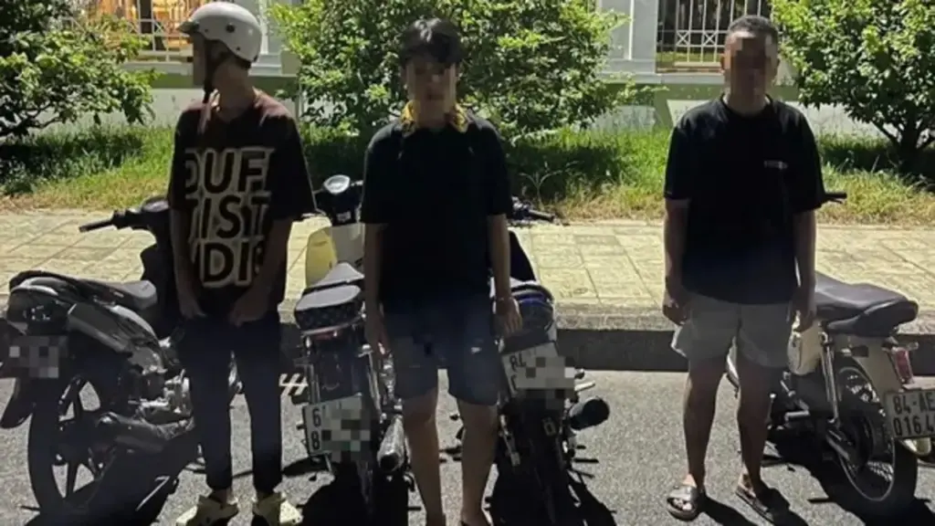 Ngăn chặn 39 thanh thiếu niên phóng nhanh, nẹt pô gây náo loạn giữa đêm
