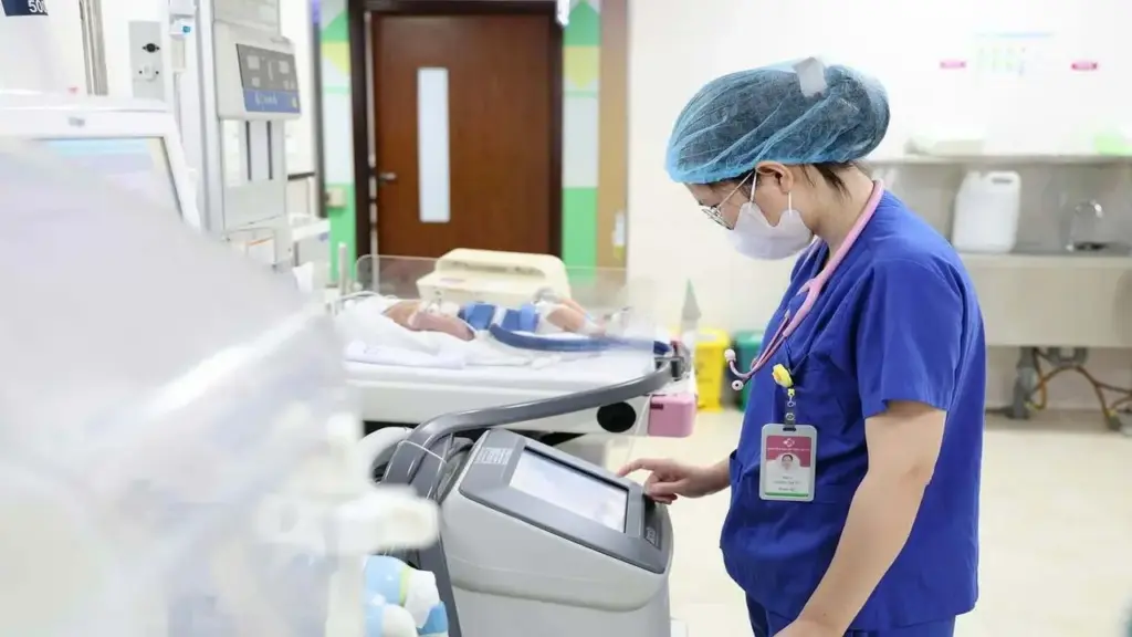 'Ngủ đông' 3 ngày cứu bé sơ sinh thiếu oxy não
