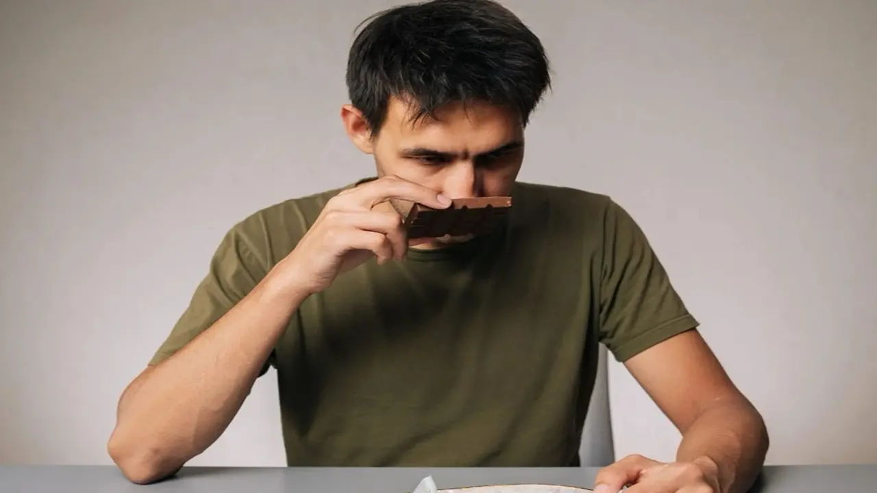 Ngửi mùi socola đen có thể giúp tăng số lần tập khi bụng đói