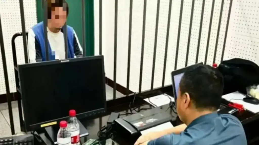 Người đàn ông lừa đảo hơn 126 tỷ đồng để chu cấp cho bạn gái