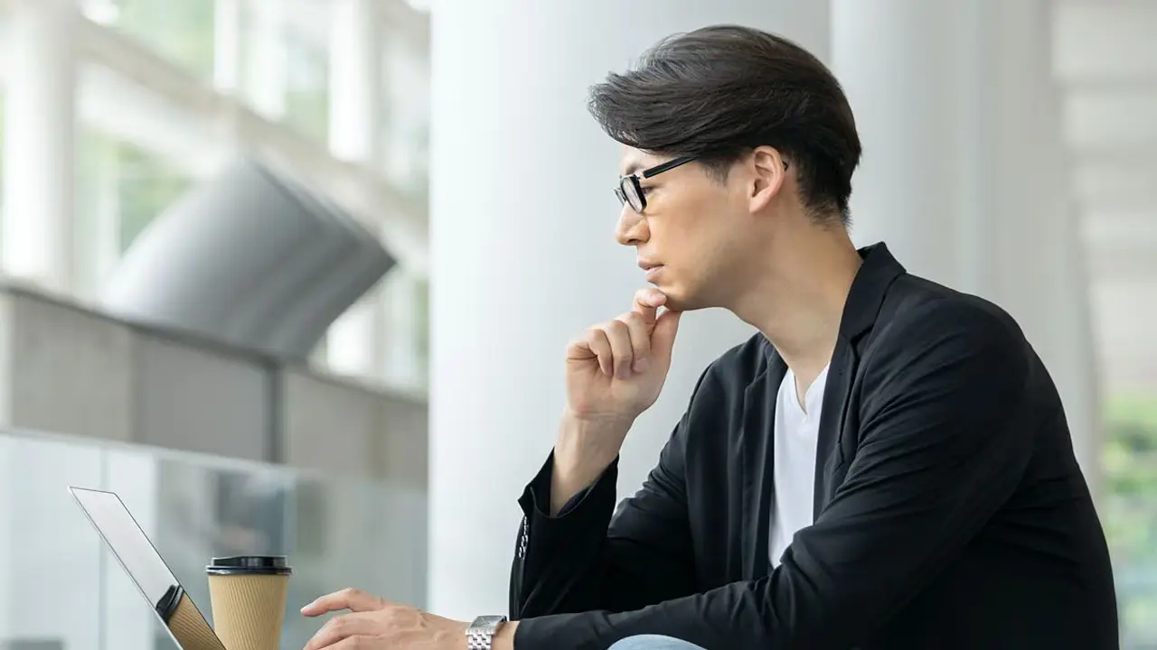 Người đàn ông nghỉ hưu sớm khổ vì quá cô đơn