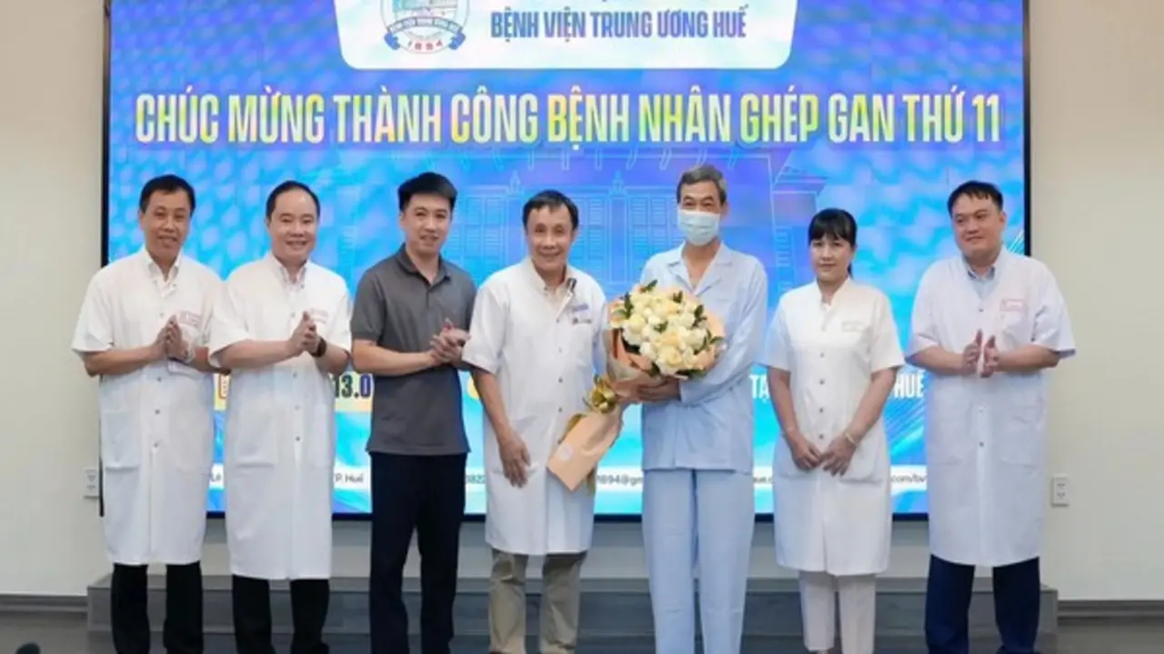 Người đàn ông xơ gan giai đoạn cuối hồi sinh sau ca ghép gan