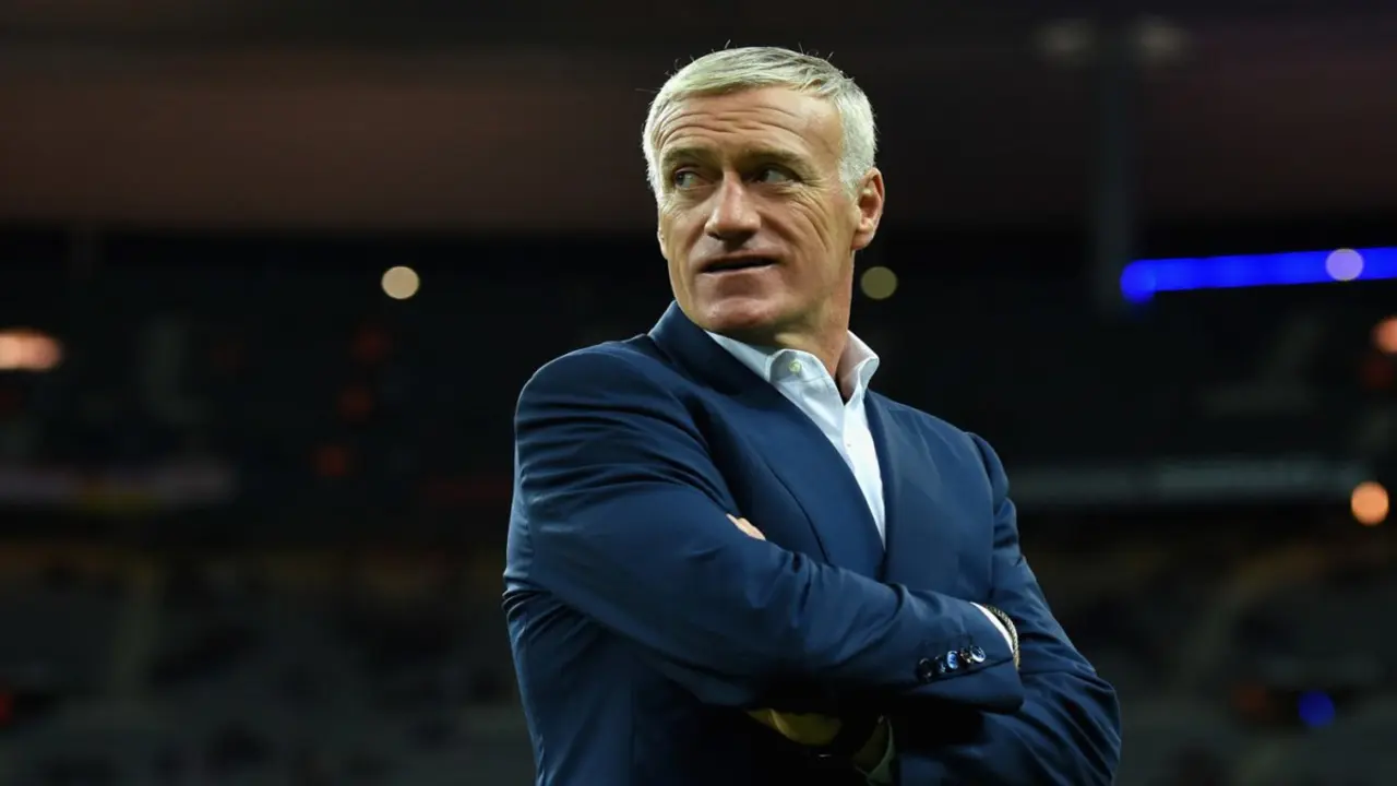 Người Pháp không bao giờ quên 'gã xách nước' vĩ đại Deschamps