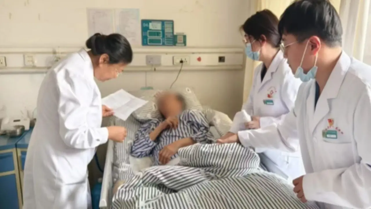 Người phụ nữ 56 tuổi tử vong dù chỉ ăn đồ hấp, bác sĩ cảnh báo thói quen "cực độc"