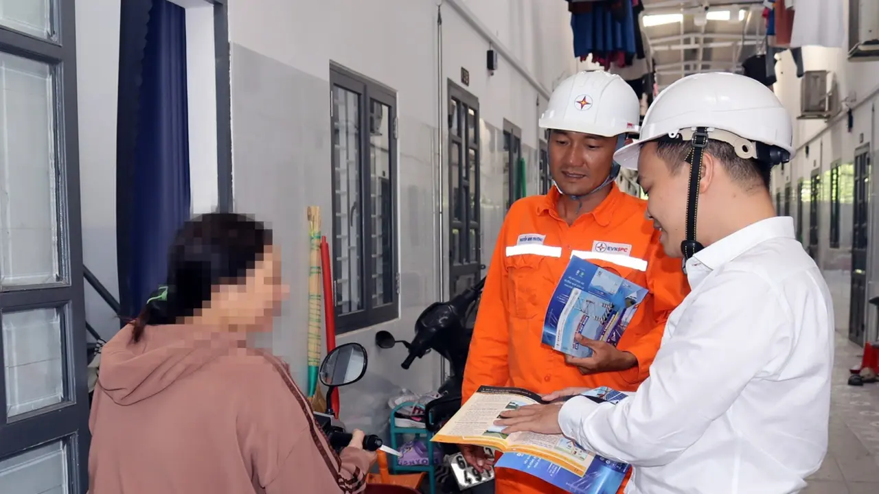 Người sử dụng điện ‘giật mình’ nhận hoá đơn, công ty điện lực giải thích ra sao?