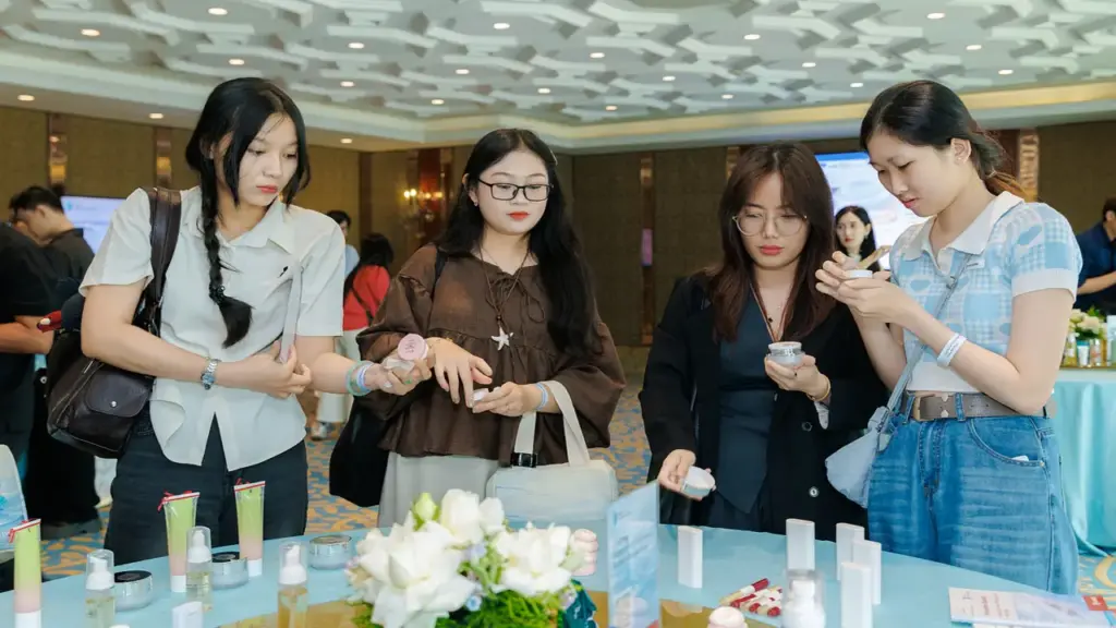 Người Việt chi hơn 2,7 tỷ USD mua mỹ phẩm