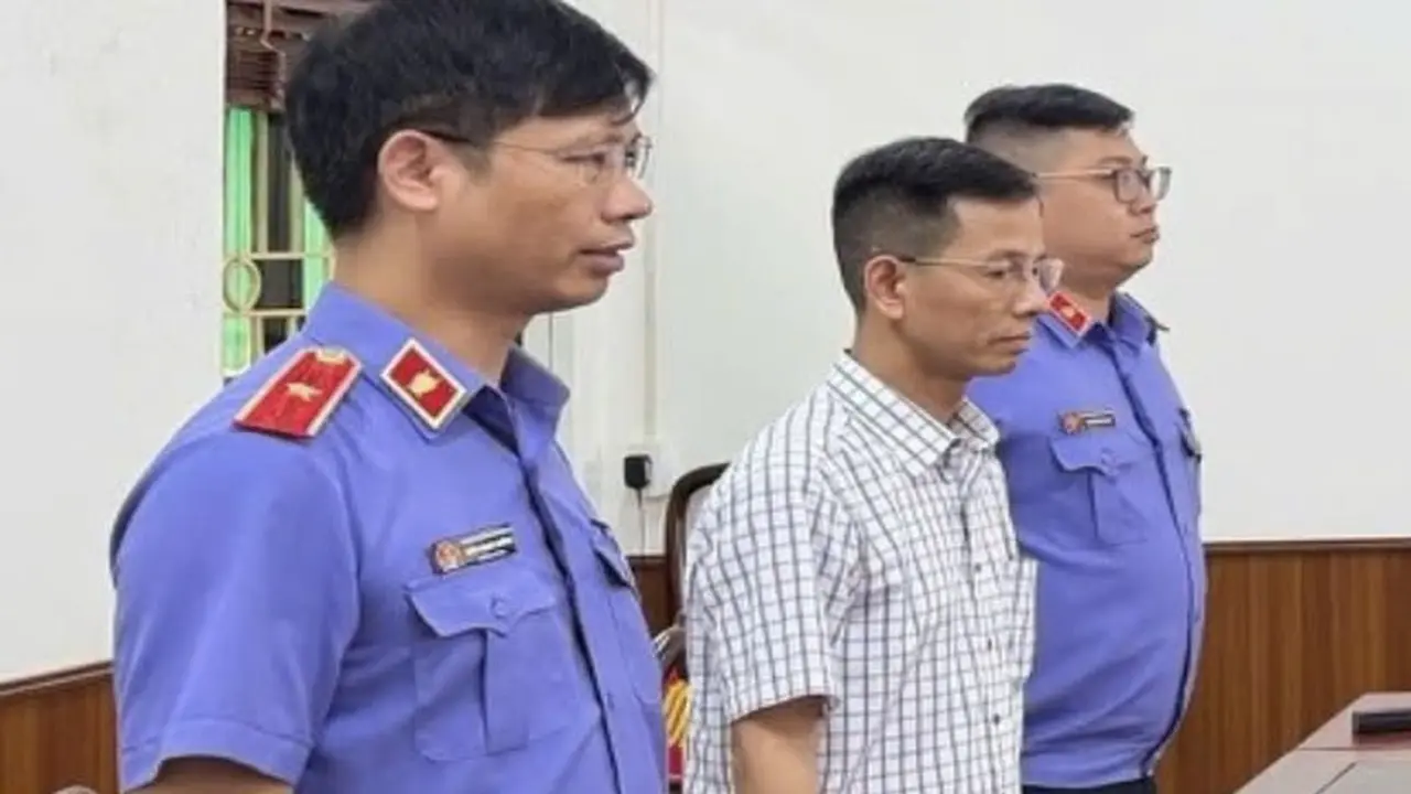 Nguyên thẩm phán tòa án Hà Nội bị bắt vụ làm sai hồ sơ vụ đánh bạc