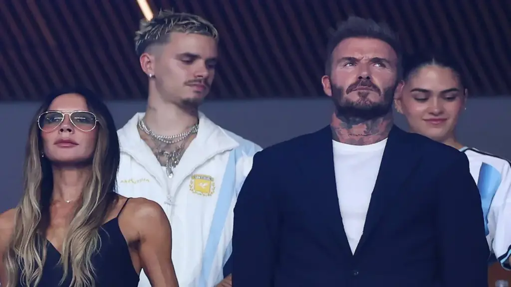 Nhà Beckham, Shakira đến cổ vũ Messi ở World Cup
