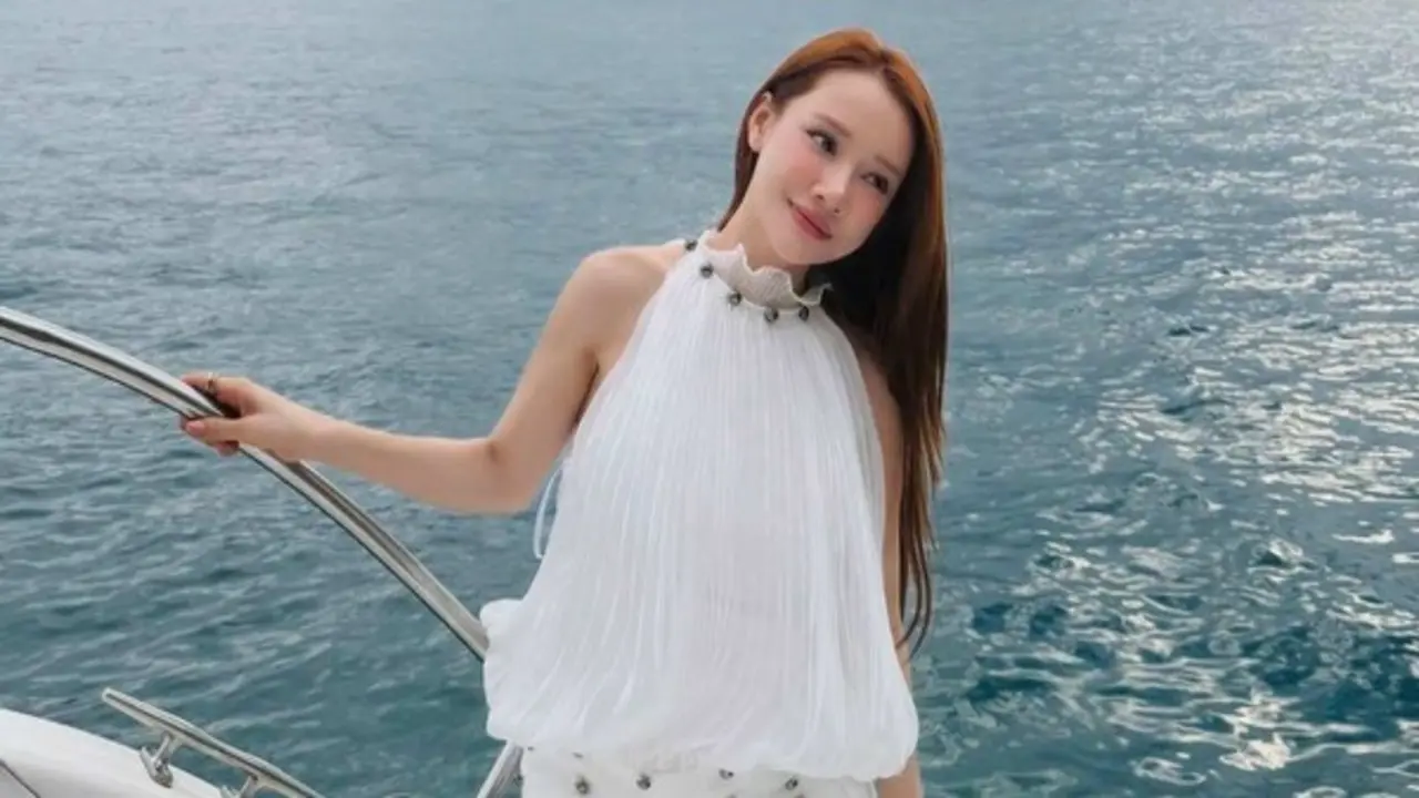 Nhã Phương - mẹ "bỉm sữa" 3 con khoe sắc vóc trẻ trung, xinh đẹp