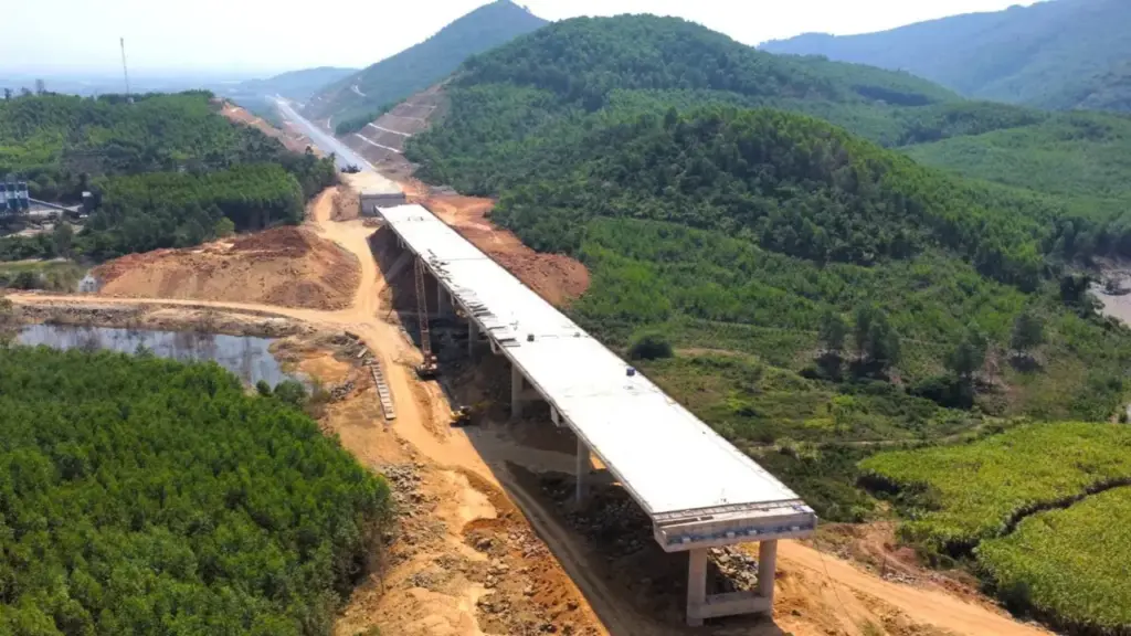 Nhiều dự án đồng loạt triển khai, Khánh Hòa tìm cách giải quyết thiếu vật liệu xây dựng