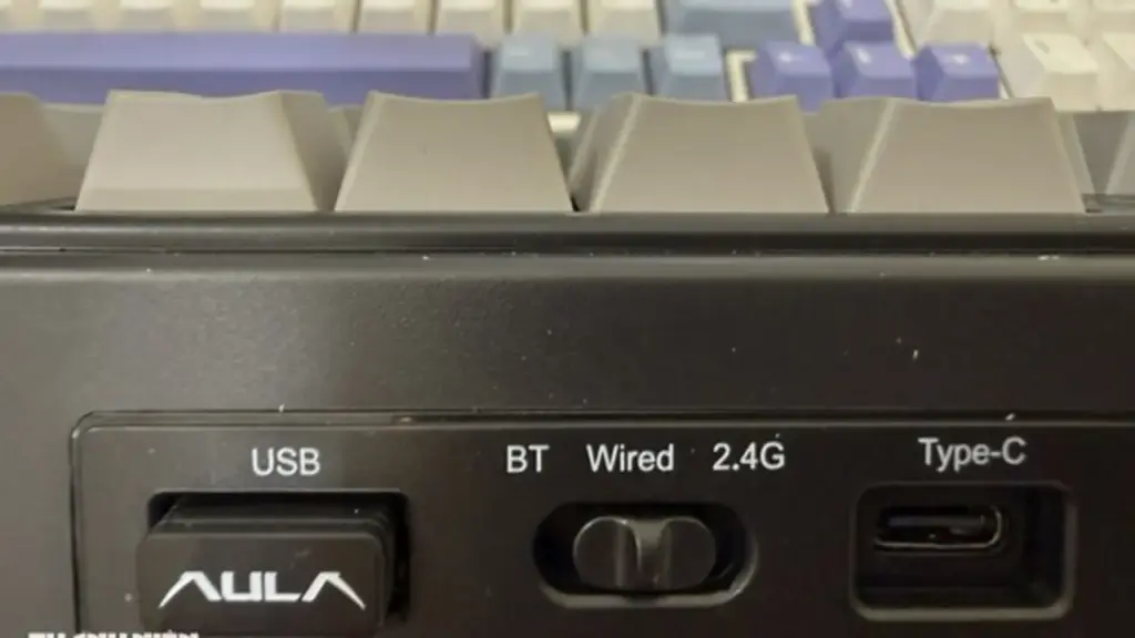 Nhiều người đang lãng phí cổng USB vì cắm chuột, bàn phím sai cách