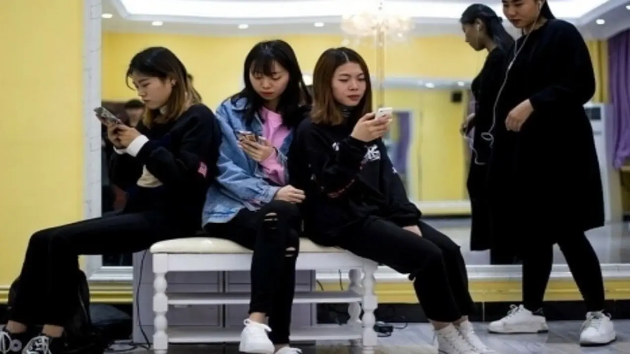 Nhìn Gen Z GPA cao vẫn khó kiếm việc, tôi thấy 8X may mắn
