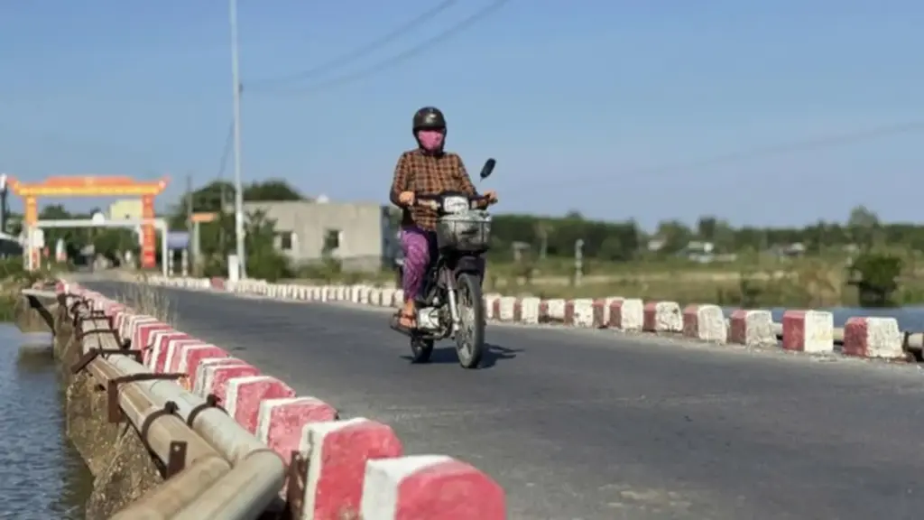 Những cây cầu già "oằn mình" chờ ngày được thay thế