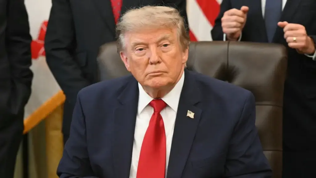 Nỗ lực dựng lại hàng rào thuế quan của ông Trump