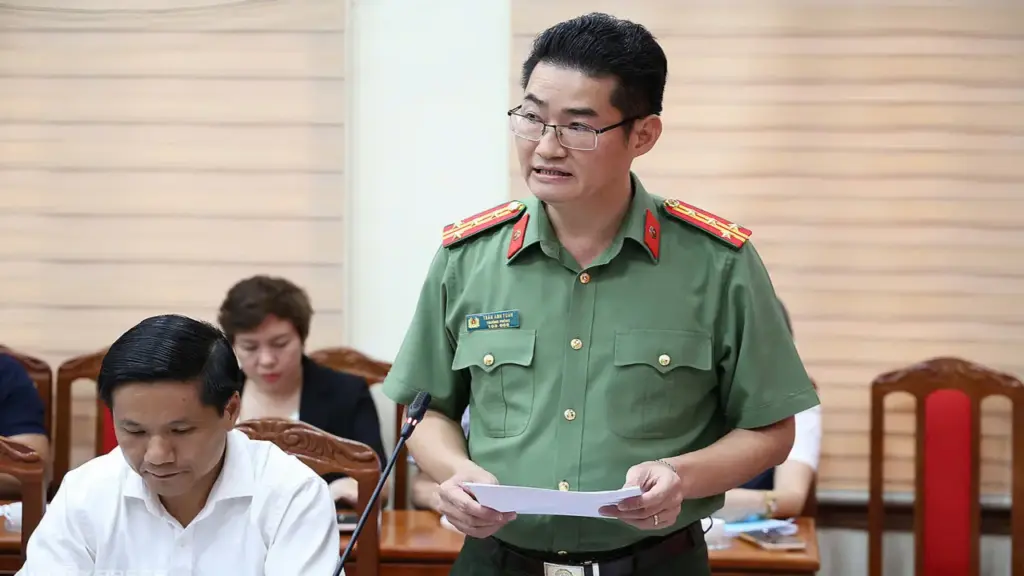 Nữ hiệu phó bị khởi tố trong vụ điểm Toán trường chuyên cao bất thường