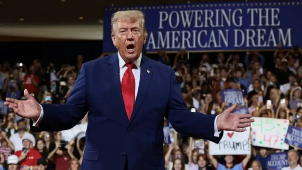 Ông Trump dọa giáng đòn tấn công lớn chưa từng có vào Iran