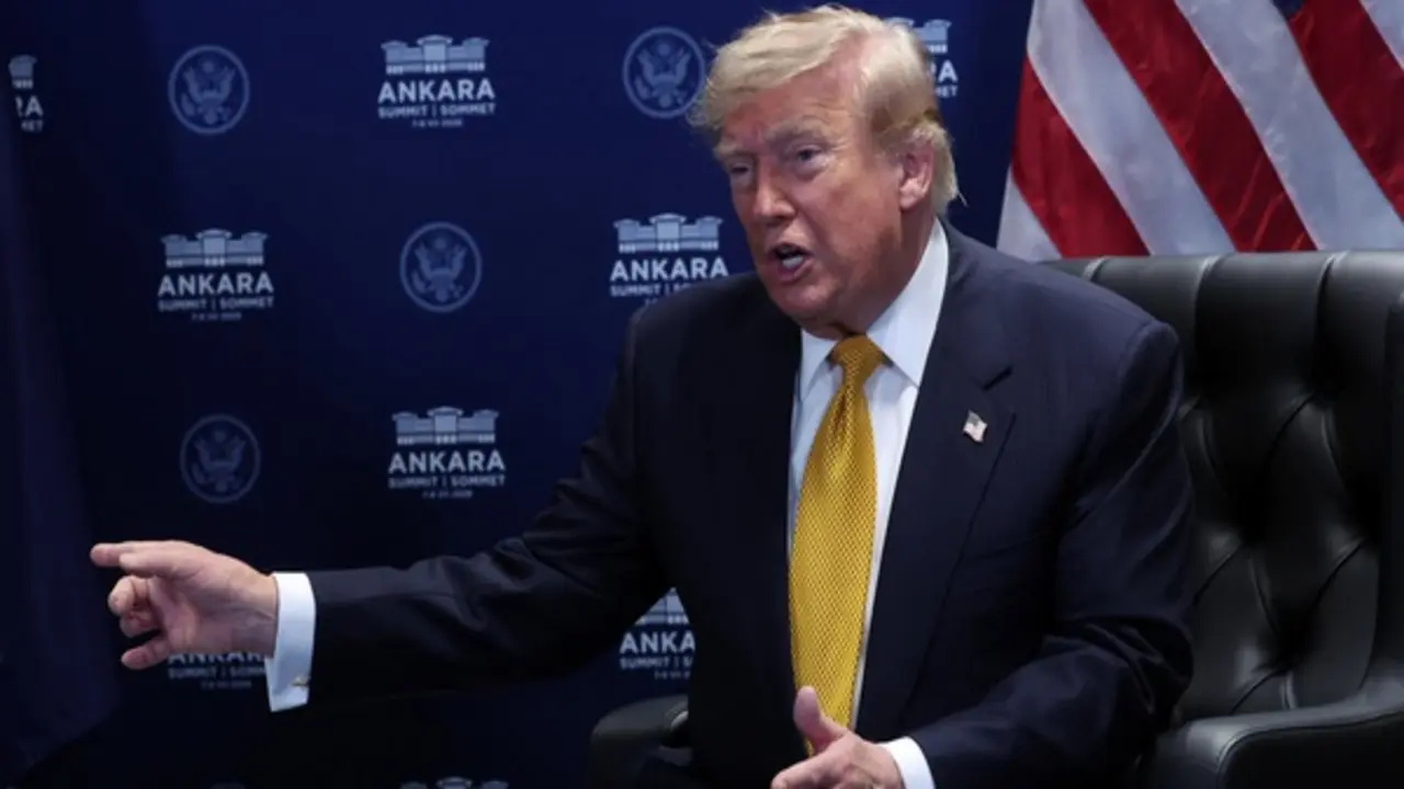 Ông Trump ra lệnh cắt đứt giao thương với Tây Ban Nha