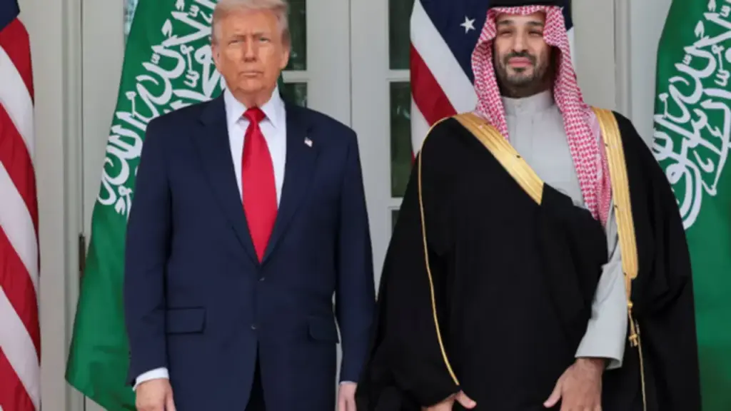 Ông Trump thêm điều kiện khó cho thỏa thuận hạt nhân với Ả Rập Xê Út