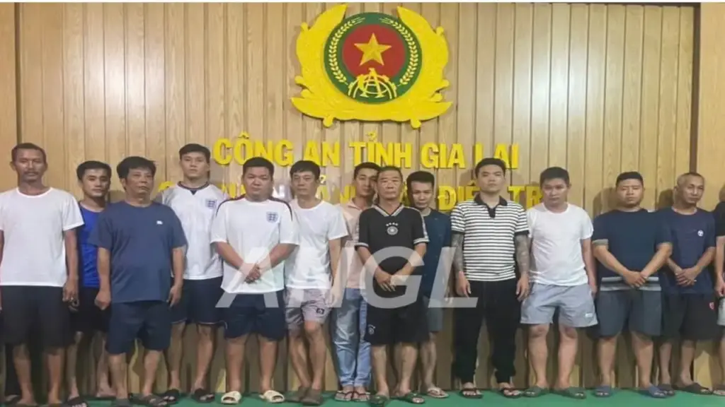 Phá đường dây cá độ 100 tỉ đồng mùa World Cup, bắt 16 nghi phạm