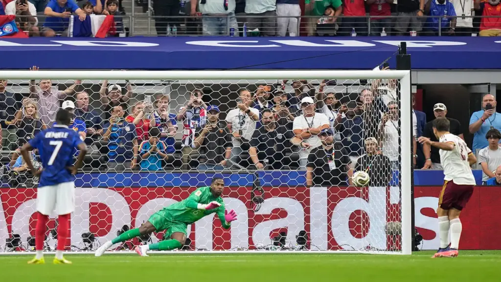 Pháp bị phạt đền nhiều nhất lịch sử World Cup
