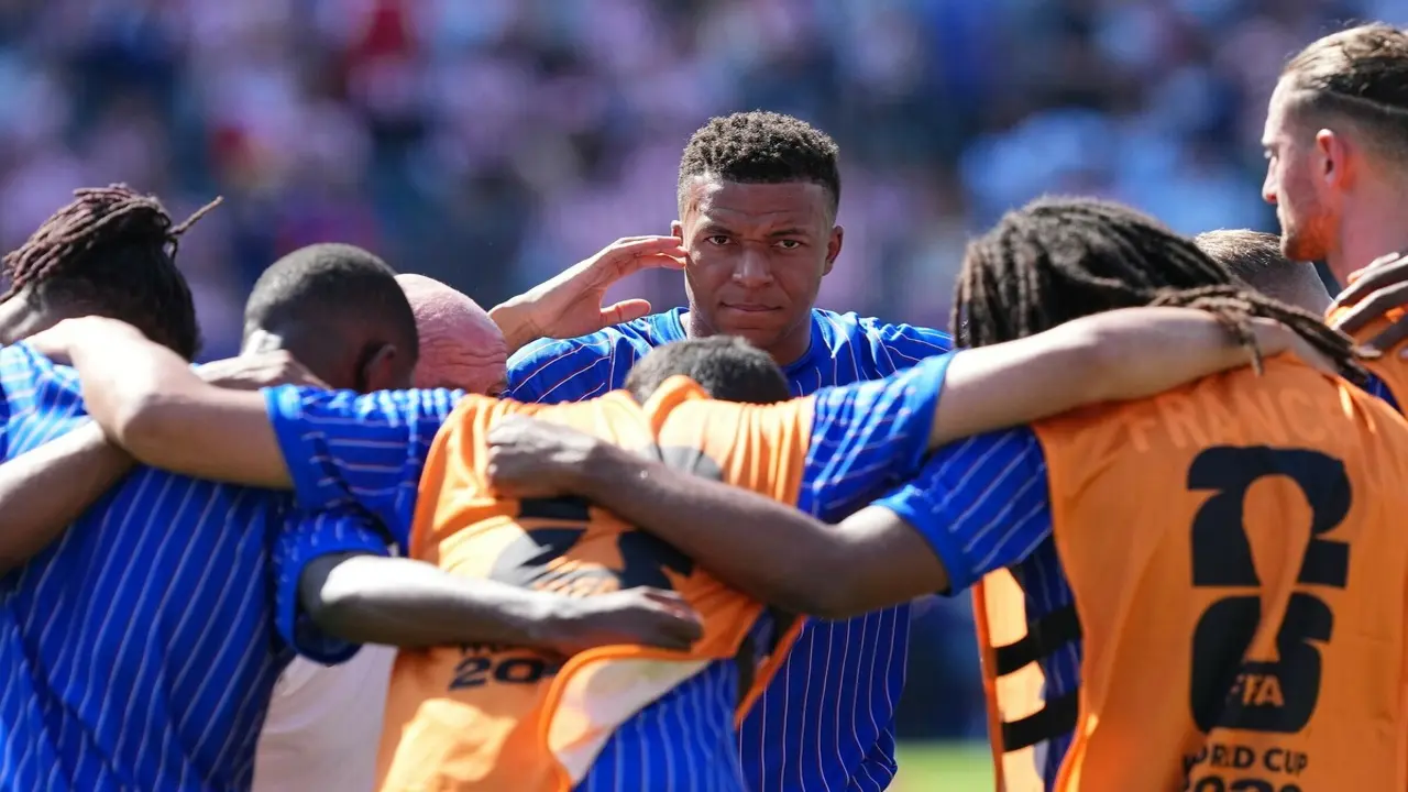 Pháp - Morocco: Mbappe, Dembele đá chính