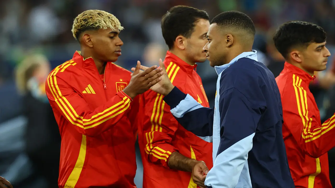 Pháp - Tây Ban Nha: Mbappe đối đầu Yamal