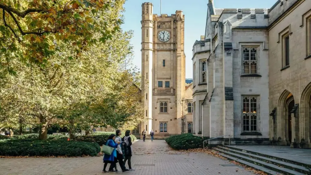Phí visa với du học sinh Australia tăng sốc