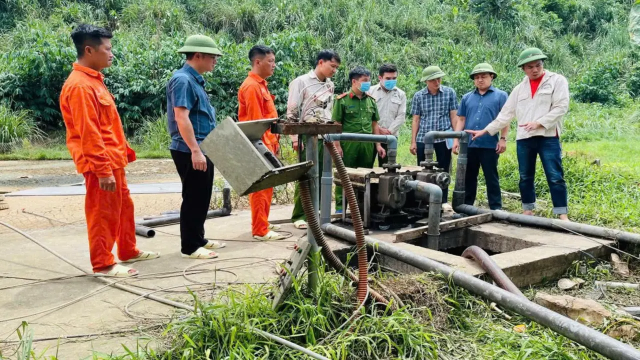 Phó chủ tịch tỉnh Thanh Hóa kiểm tra hiện trường vụ 5 công nhân tử vong
