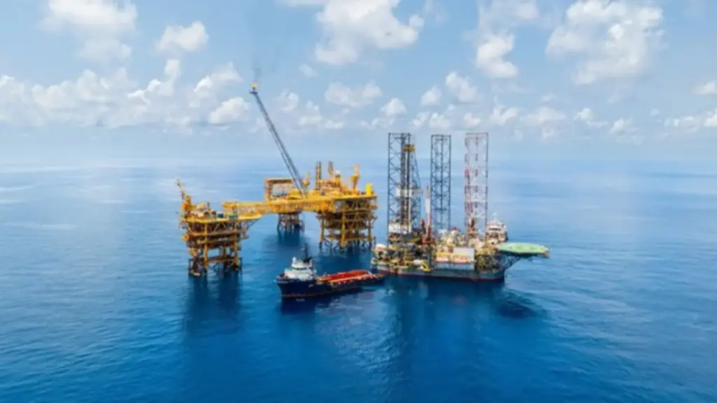 Phó Thủ tướng Thường trực Chính phủ Phạm Gia Túc: Petrovietnam đóng góp quan trọng vào ổn định kinh tế vĩ mô, bảo đảm các cân đối lớn của nền kinh tế