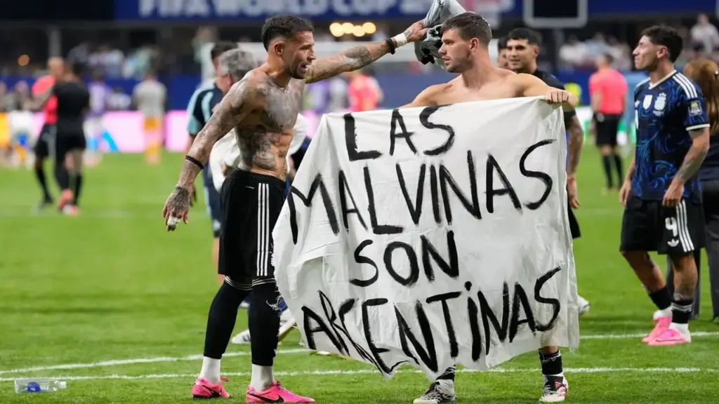 Quan chức Mỹ bênh vực Argentina về biểu ngữ Falkland