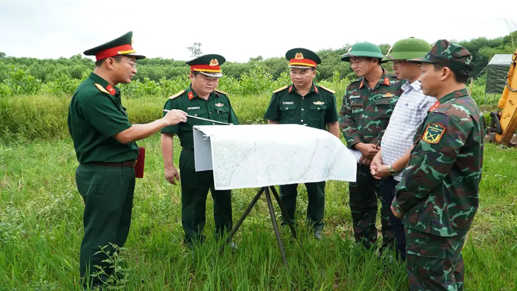 Quảng Trị khảo sát khu vực nghi còn hài cốt liệt sĩ