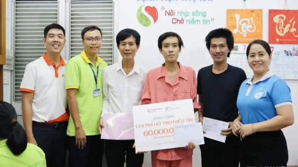 Quỹ Khởi sự từ tâm hỗ trợ 60 triệu đồng cho bệnh nhân suy tim nặng