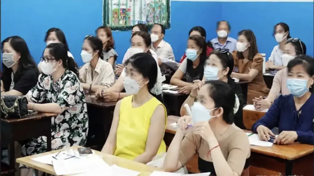 Rạch ròi 'hỗ trợ tự nguyện' ban đại diện cha mẹ HS và tài trợ hợp pháp