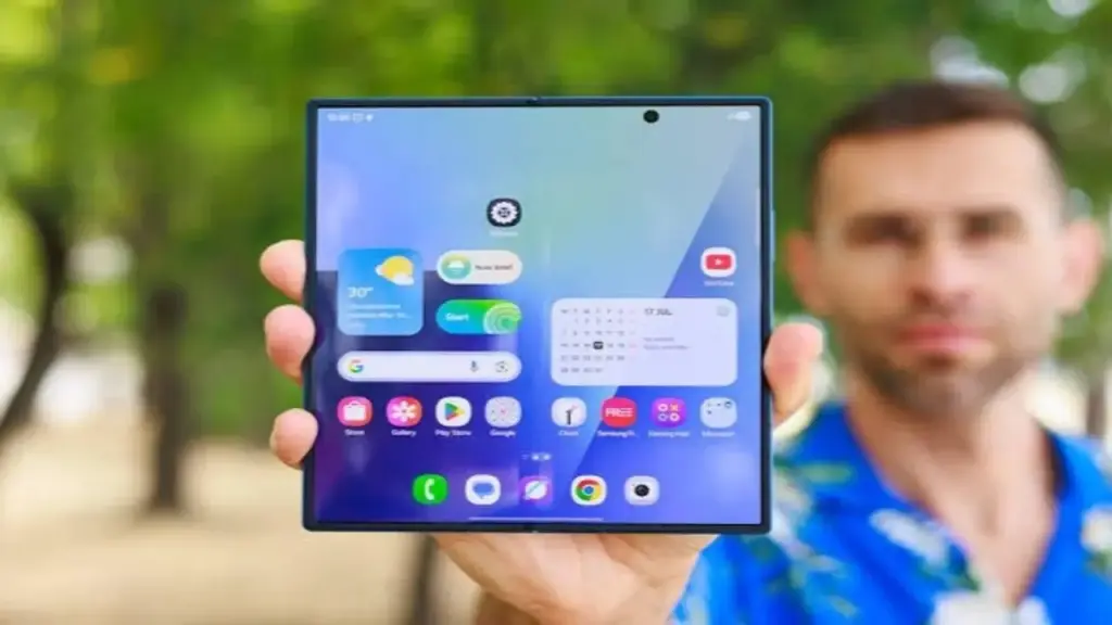 Samsung, Google tung đòn phủ đầu Apple