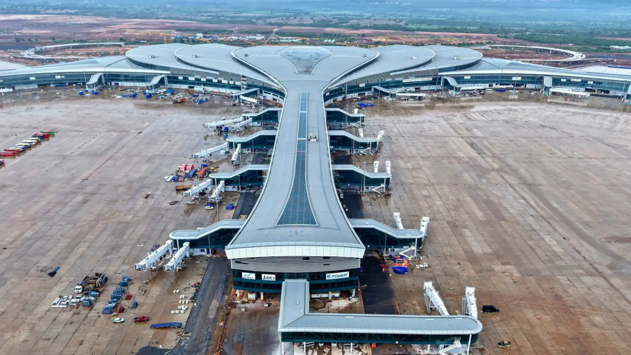 Sân bay Long Thành: Huy động 9.000 công nhân, quyết tâm vận hành thương mại vào 12-2026