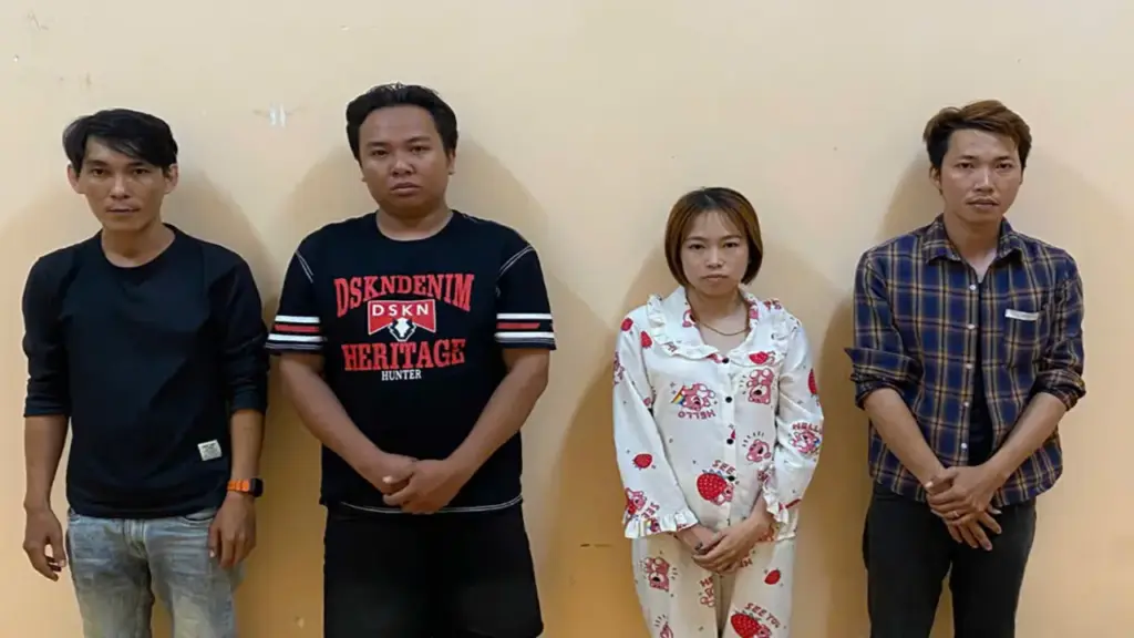 'Sập bẫy' khi rủ vợ bạn đi nhà nghỉ