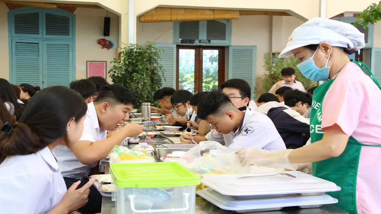 Sau sáp nhập, 96,85% phụ huynh TPHCM hài lòng với dịch vụ giáo dục