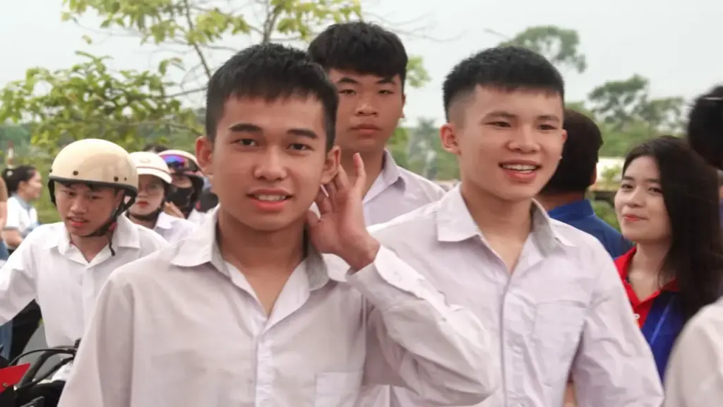 Sở giáo dục Hà Tĩnh lên tiếng về việc phòng thi có 15 thí sinh đạt điểm 10 môn toán