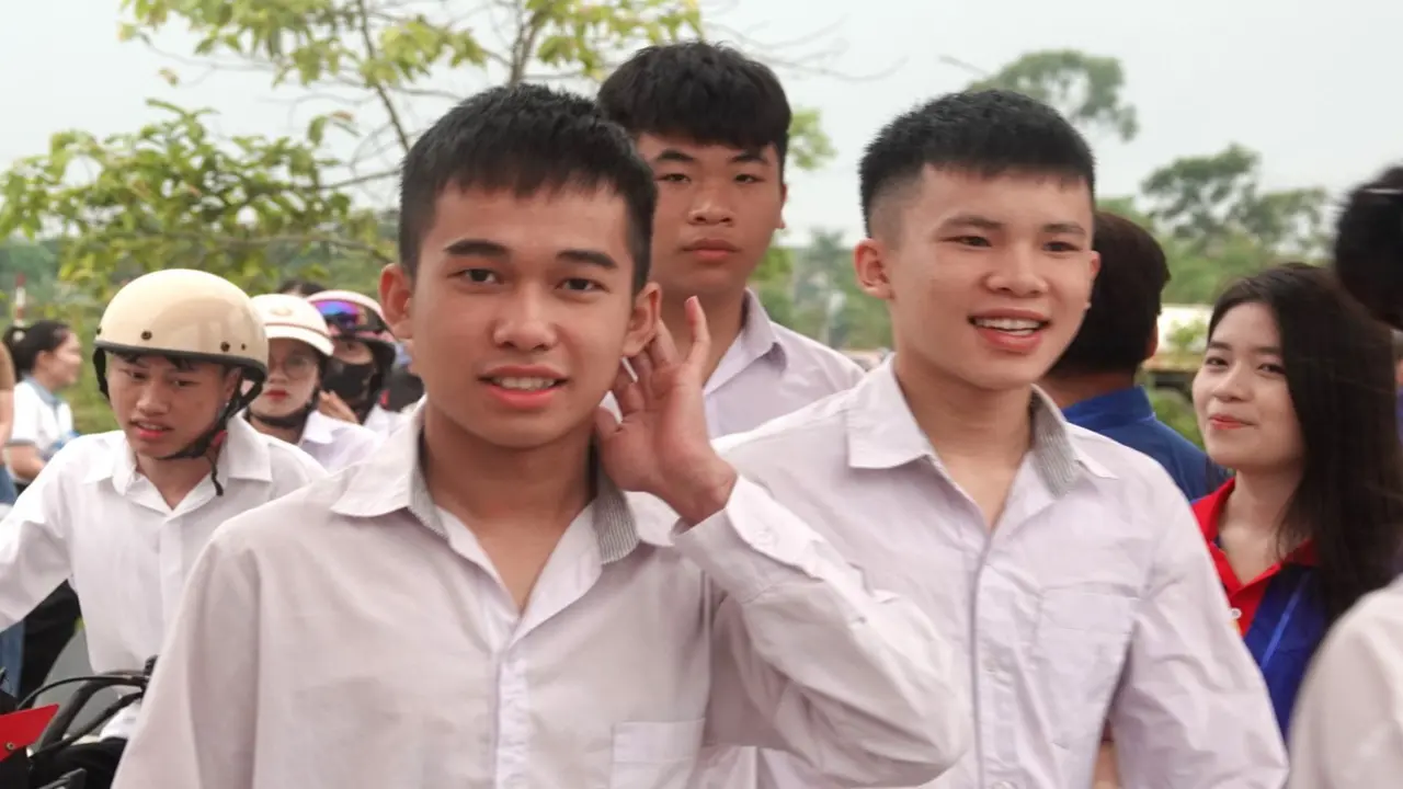 Sở giáo dục Hà Tĩnh lên tiếng về việc phòng thi có 15 thí sinh đạt điểm 10 môn toán