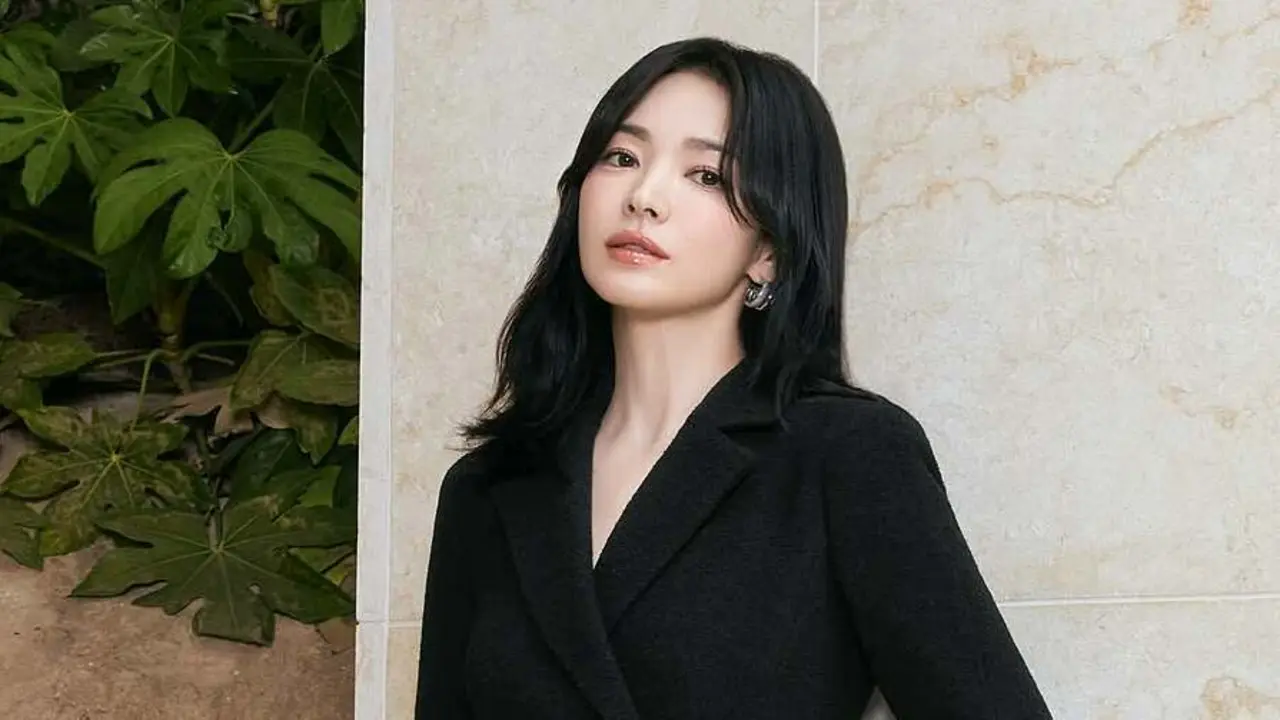 Song Hye Kyo được khen 'nhan sắc vượt thời gian'