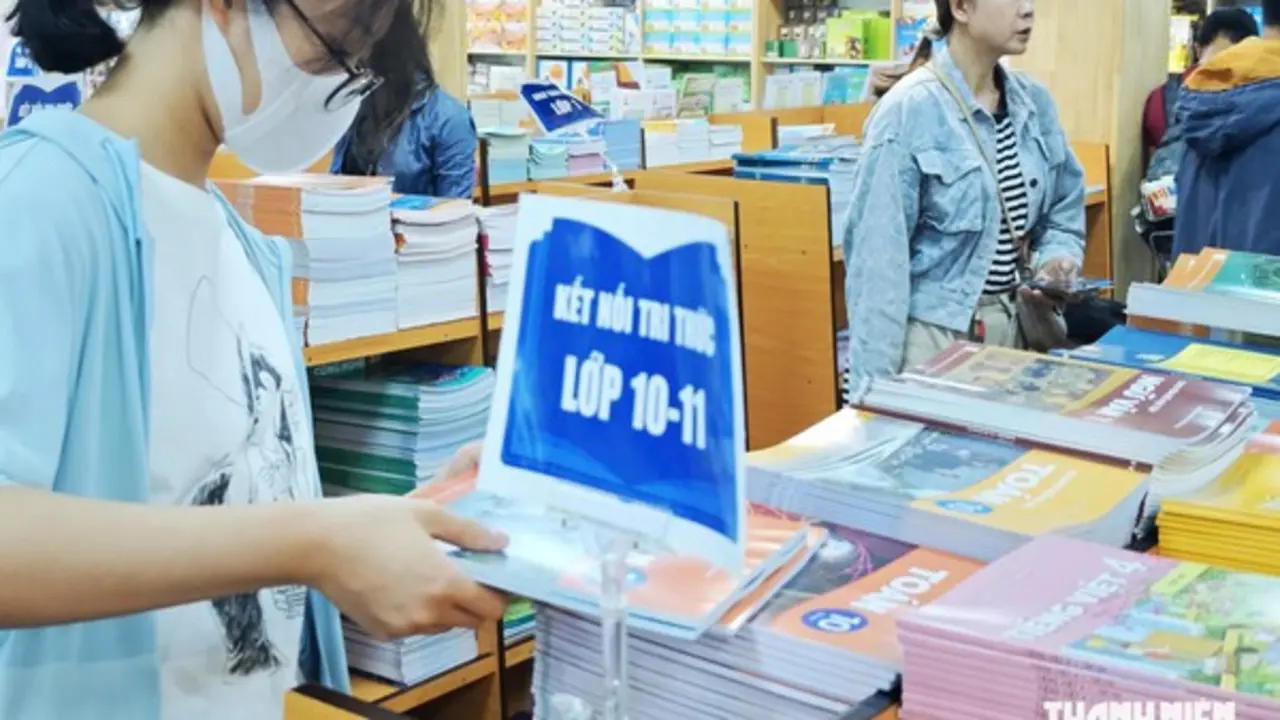 Tất cả học sinh TP.HCM được mượn sách giáo khoa miễn phí, dự kiến từ năm học tới