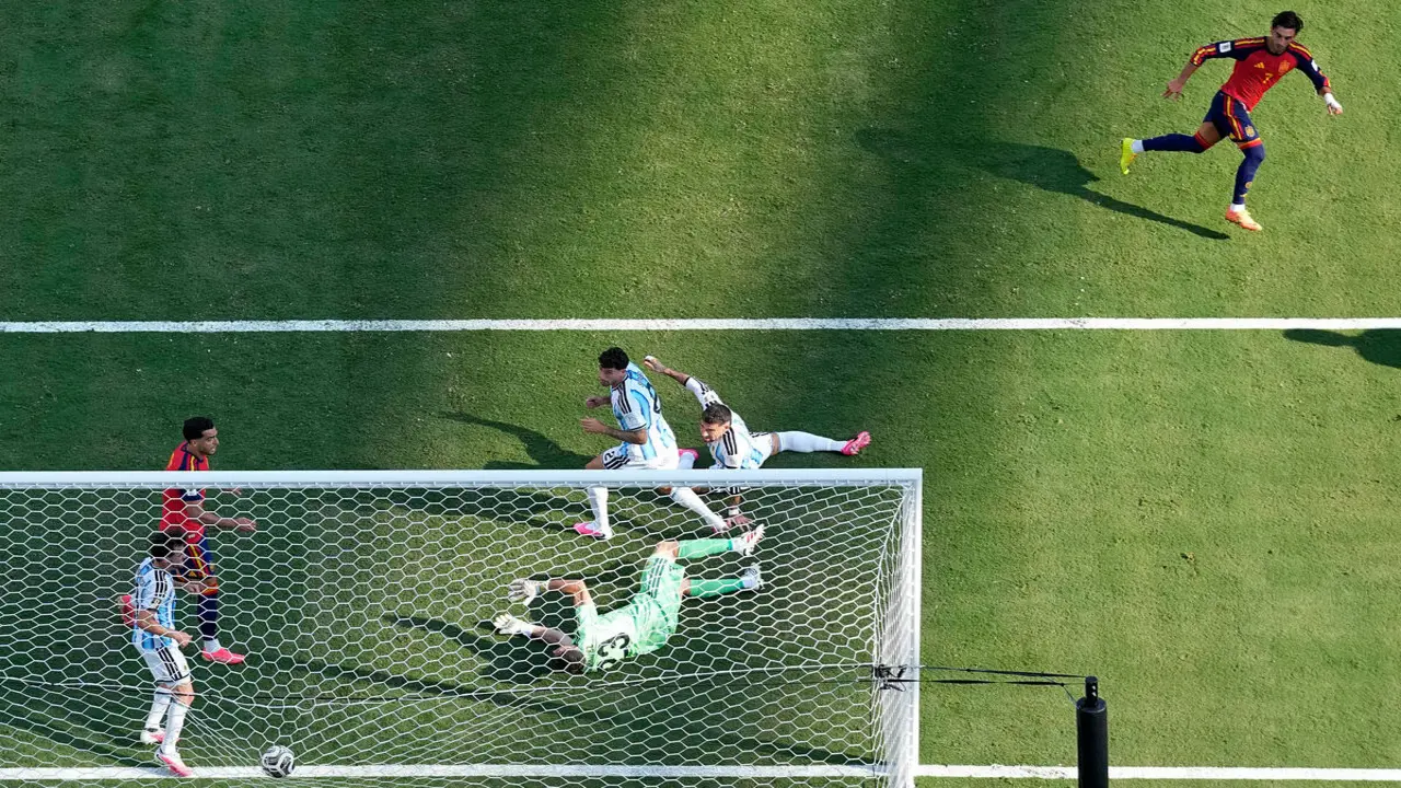 Tây Ban Nha 1-0 Argentina (hiệp phụ 2): Torres ghi bàn